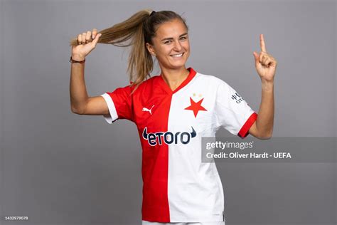 slavia praha women.